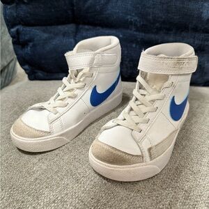 Nike Kids White and Blue Sneakers